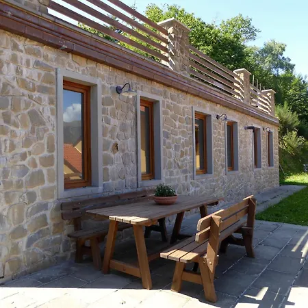 Chalet Spacious In With Swimming Pool *