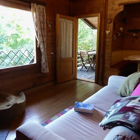 Spacious In With Swimming Pool Cutigliano